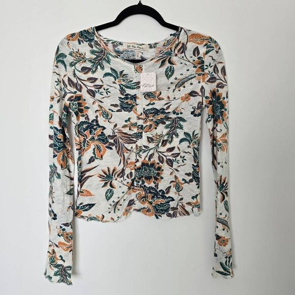 Free people We The Free T-Shirt Women's Medium Dreamed Of‎ You Lettuce Hem Top - Picture 10 of 10